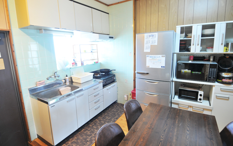 男子寮キッチン