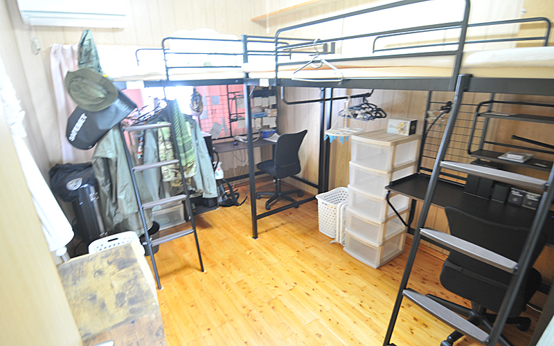 男子寮部屋３