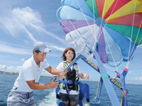 パラセーリング装備を装着